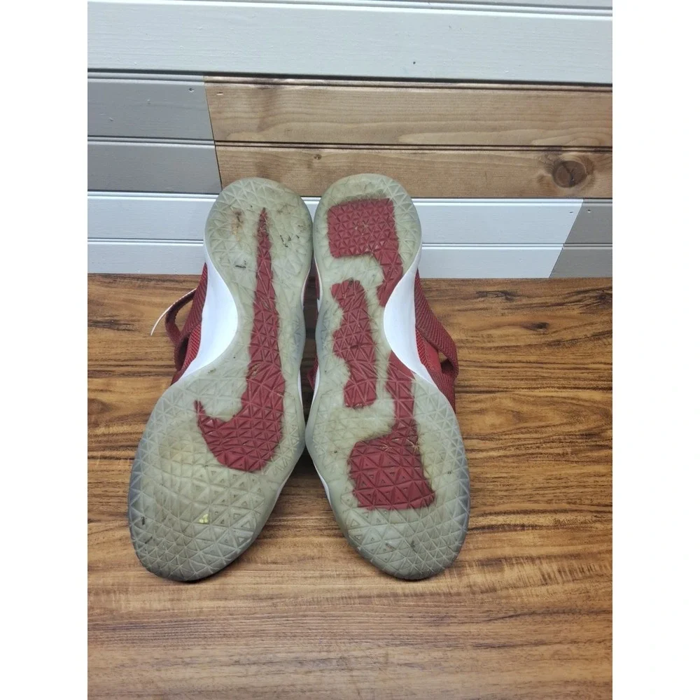 Nike Lebron Soldier XI 11 University‎ Red Men's Size 16.5 US 943155-603